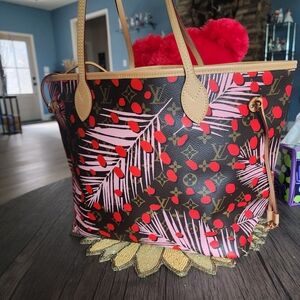 Authentic Louis vuitton Monogram jungle dot neverfull bag